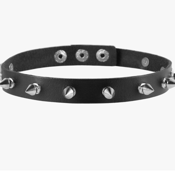 Edgy Goth Metal Spike Studded Leather Choker Collar - Picture 3 of 5